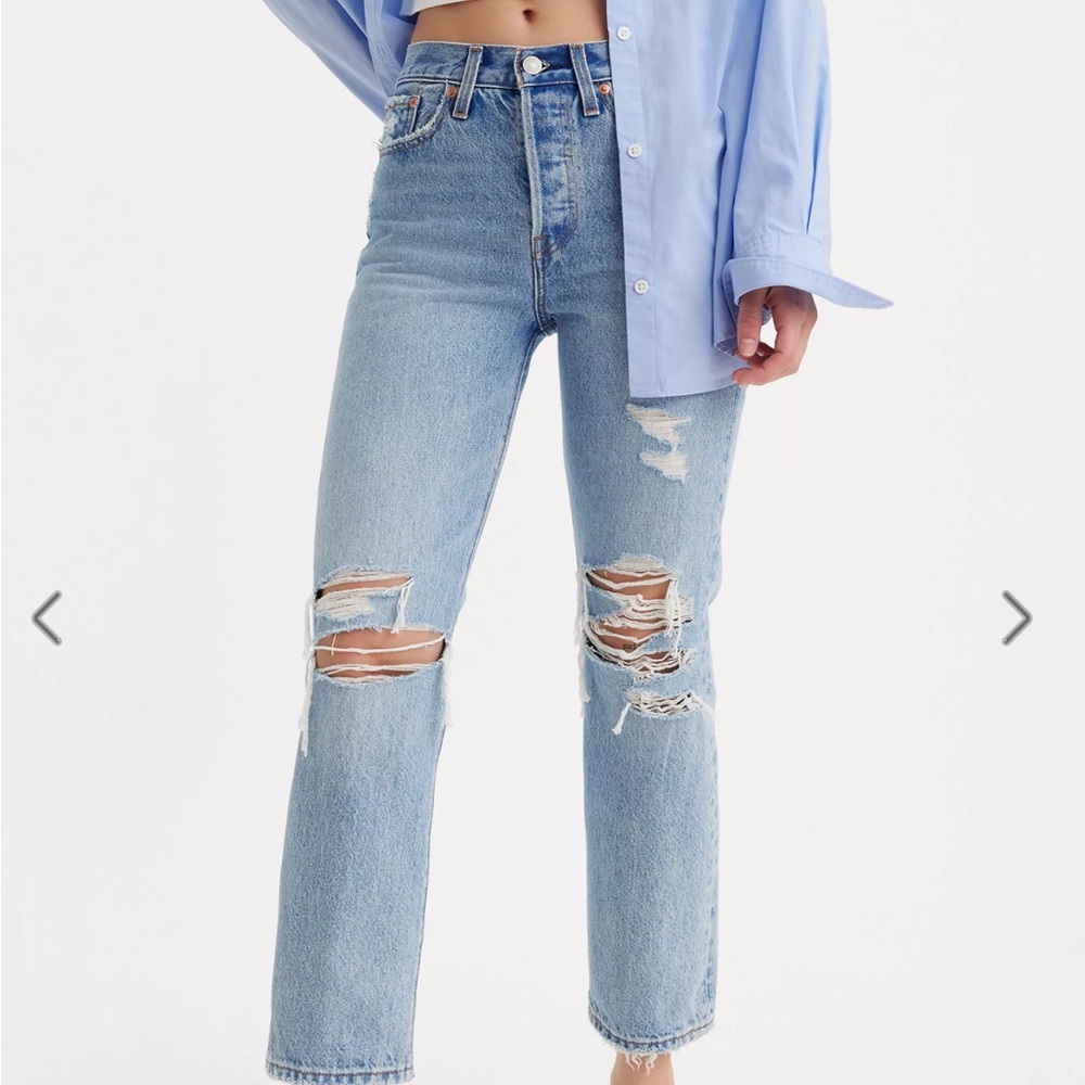 Levi’s Wedgie Straight Ankle 26 L x 26 W